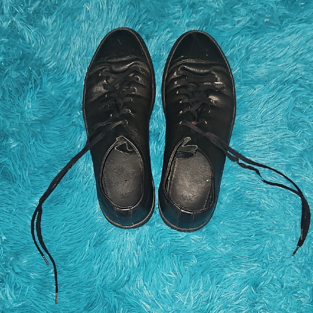 Black Leather Lace-Up Sneakers